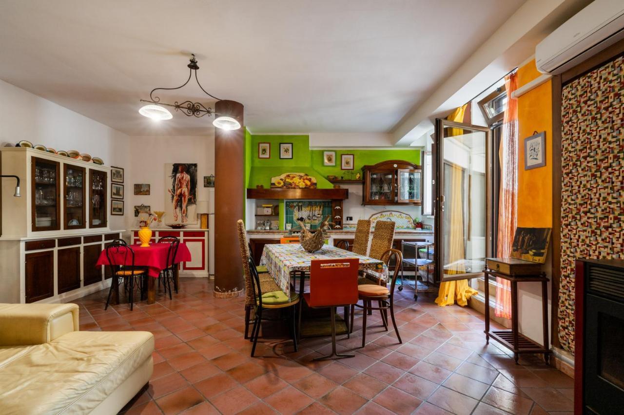 Appartamento Sottosopra กัลลีโปลี ภายนอก รูปภาพ